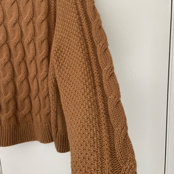 NWOT GAP Turtleneck Sweater - Picture 2 of 3